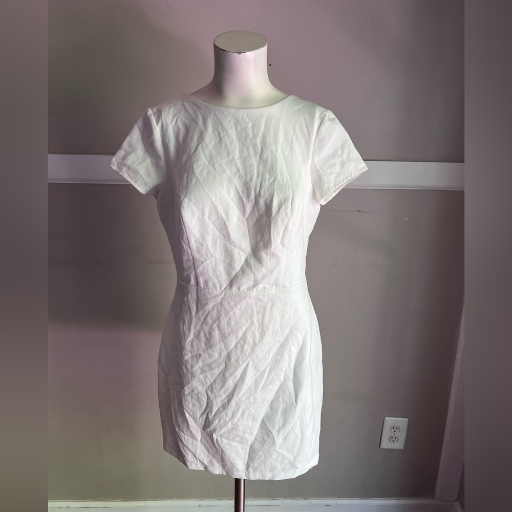 Lulu's White Short Sleeve Shift Dress